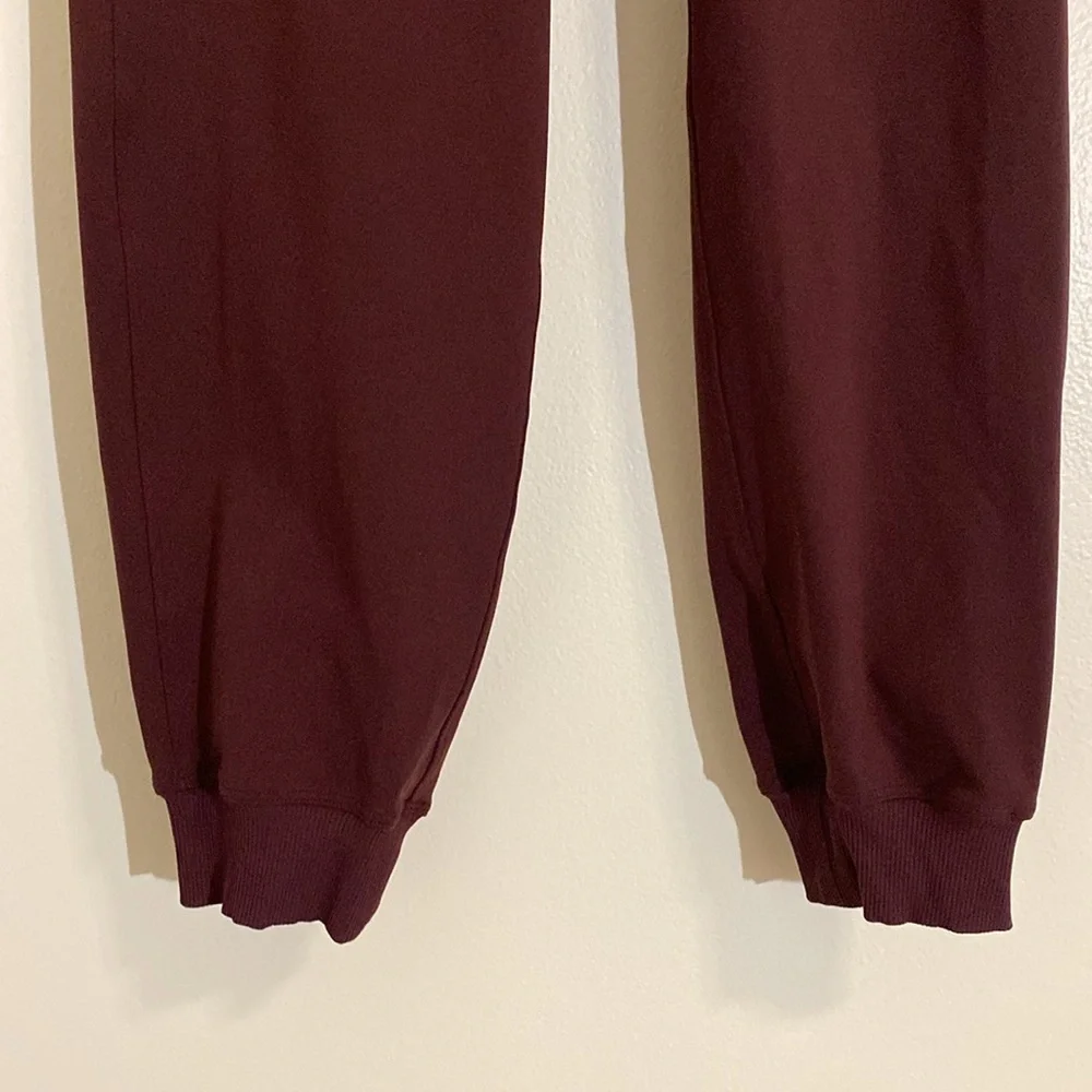 Lululemon On the Fly Jogger | Luxtreme | Garnet Maroon | Women's 4 28" inseam - Picture 10 of 14